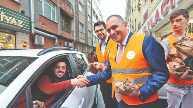 AK Parti’nin İstanbul 2’nci bölge 9’uncu sıradan aday Sevan Sıvacıoğlu.