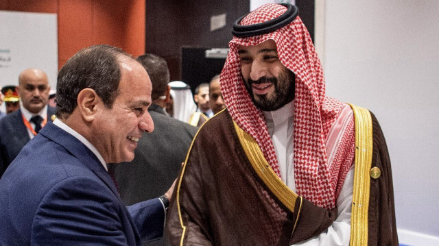 Le président égyptien Abdel Fatah al-Sissi avec le prince héritier d'Arabie saoudite Mohammed ben Salmane. Crédit photo: BANDAR AL-JALOUD / AFP / ARCHIVE