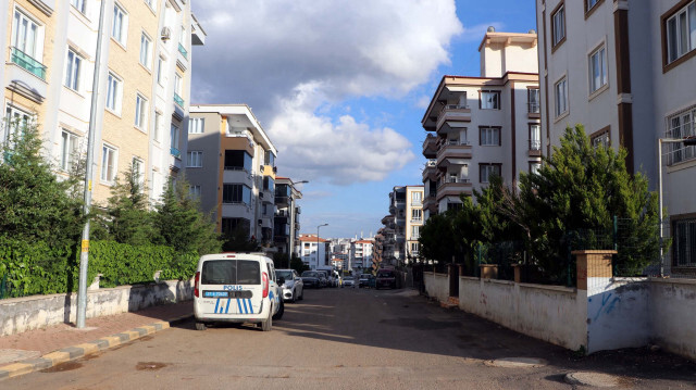 Gaziantep’te bir sitede yaşanan aidat tartışması sonucu 5 kişi yaralandı.