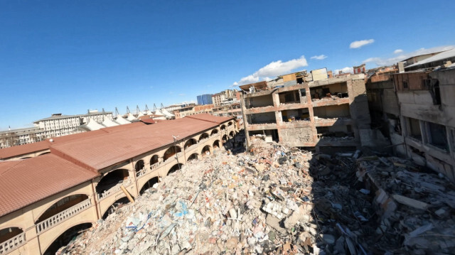 Malatya'da enkaz kaldırma çalışması