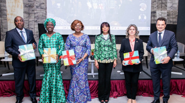 Une cérémonie de lancement national du rapport sur le développement humain du PNUD, présidée par la ministre ivoirienne du Plan et du développement, Mme Kaba Nialé. Crédit Photo: APANEWS