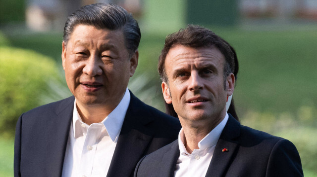 Emmanuel Macron, Président de la République française et son homologue chinois le Président Xi Jinping. Crédit Photo: Jacques WITT / POOL / AFP

