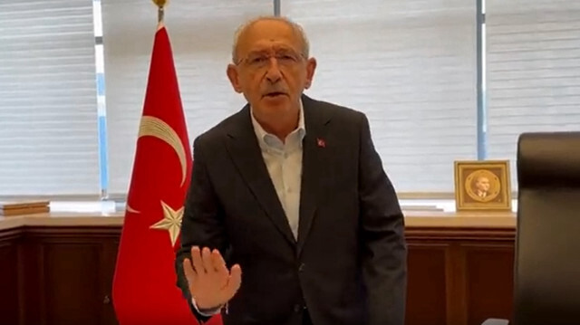 Adaylıktan çekilmesi ve genel başkanlıktan istifa etmesi istenen Kılıçdaroğlu, yayınladığı videoyla 'Buradayım' mesajı verdi.
