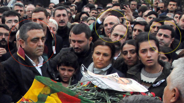 Terörist cenazelerine katılan CHP'li Sezgin Tanrıkulu.