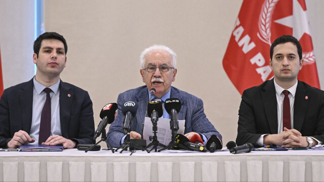 Vatan Partisi Genel Başkanı Doğu Perinçek, cumhurbaşkanlığı seçiminin 28 Mayıs'ta yapılacak ikinci turunda Cumhurbaşkanı Recep Tayyip Erdoğan'ı destekleyeceklerini açıkladı.