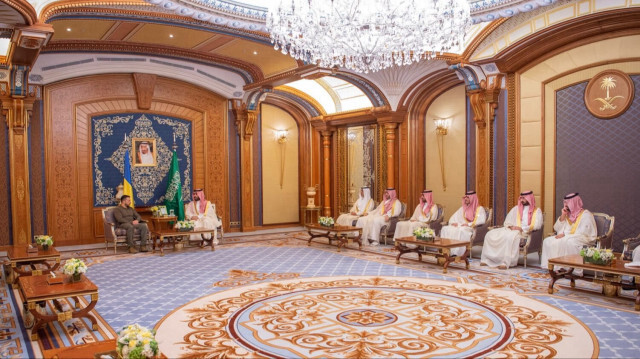 Saudi Arabian Crown Prince Mohammed bin Salman meets Ukrainian President Volodymyr Zelenskyy in Jeddah, Saudi Arabia on May 19, 2023.