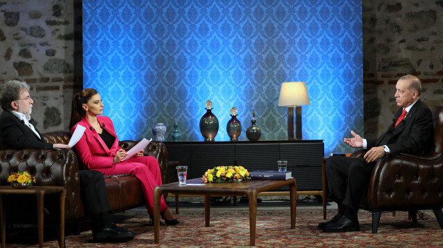 Cumhurbaşkanı Recep Tayyip Erdoğan, Kanal D ve CNN TÜRK ortak yayınında gündeme ilişkin açıklamalarda bulundu.