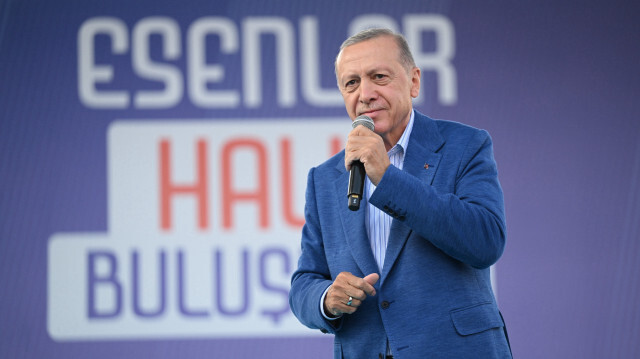 Cumhurbaşkanı ve AK Parti Genel Başkanı Recep Tayyip Erdoğan, Esenler'de düzenlenen mitinge katılarak konuşma yaptı.