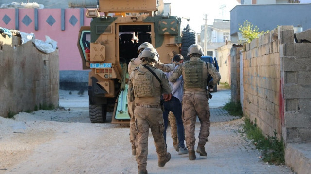 Arrestation d'un membre du groupe PKK. Crédit photo: AA