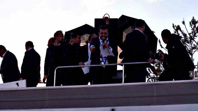 İmamoğlu'nun Erzurum'daki 'korsan' mitinginde arbede çıktı
