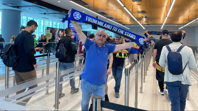 UEFA Şampiyonlar Ligi final maçı dolayısıyla uçaklarla gelen Inter ve Manchester City taraftarları İstanbul Havalimanı'nda yoğunluk oluşturdu.


