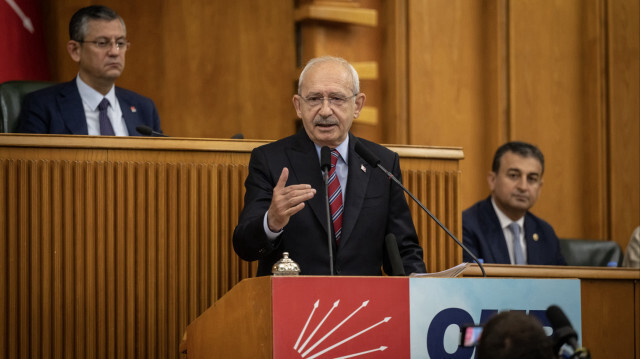 CHP Genel Başkanı Kemal Kılıçdaroğlu seçim yenilgisinin ardından ilk grup toplantısını gerçekleştirdi.


