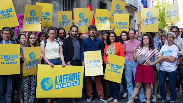 Manifestation devant le tribunal administratif de Paris en France. Crédit photo: AFP