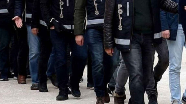Edirne'de 8 terör şüphelisi yakalandı