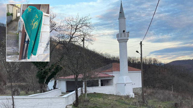 Batı Trakya'da bir kişi camiye girerek Kur’an-ı Kerimleri yırttı