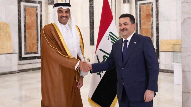 Le Premier ministre irakien, Mohamed Chia al-Soudani avec l'émir du Qatar, Cheikh Tamim ben Hamad Al-Thani à Bagdad. Crédit photo: IRAQI PRIME MINISTER'S PRESS OFFICE / AFP