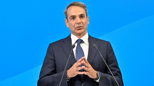 L'ex-premier ministre grec Kyriakos Mitsotakis, chef du parti Nouvelle Démocratie, prononçeant son discours après avoir remporté une victoire écrasante au second tour des élections générales, au siège du parti à Athènes, le 25 juin 2023. Crédit Photo: Louisa Gouliamaki/AFP

