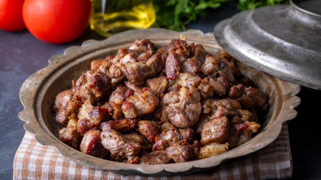 Kurban etiyle birlikte hangi besinler yenmez?