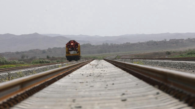 Ermenistan demir yollarının açılması konusunda Azerbaycan'la mutabakata varıldığını açıkladı