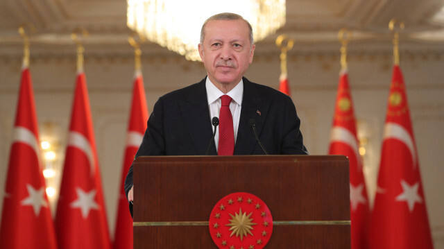 Cumhurbaşkanı Recep Tayyip Erdoğan açıklama yapıyor.