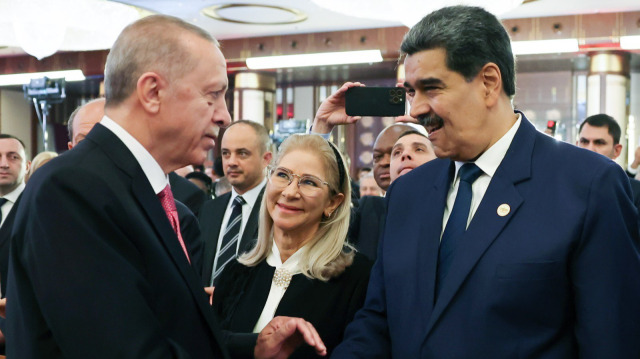 Maduro Cumhurbaşkanı Erdoğan'ı bir kez daha tebrik etti.