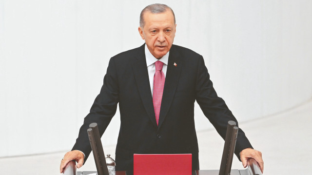 Cumhurbaşkanı Recep Tayyip Erdoğan Meclis'te yeminini etti.