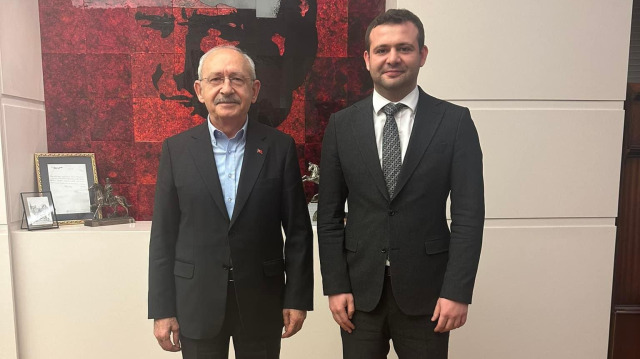 CHP lideri Kılıçdaroğlu ve MYK Üyesi Hasan Efe Uyar.
