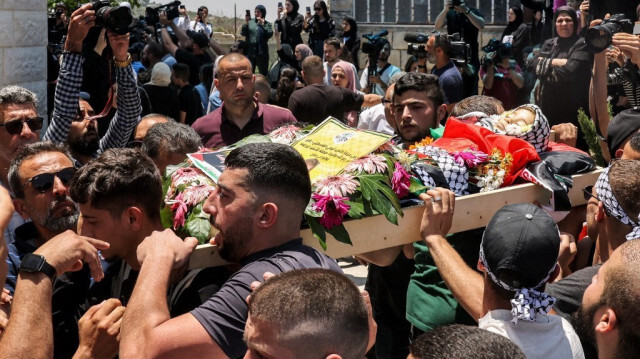 Les funérailles de Mohammed Haitham al-Tamimi, un enfant palestinien de trois ans abattu par les forces israéliennes en Cisjordanie occupée. Crédit photo: AHMAD GHARABLI / AFP
