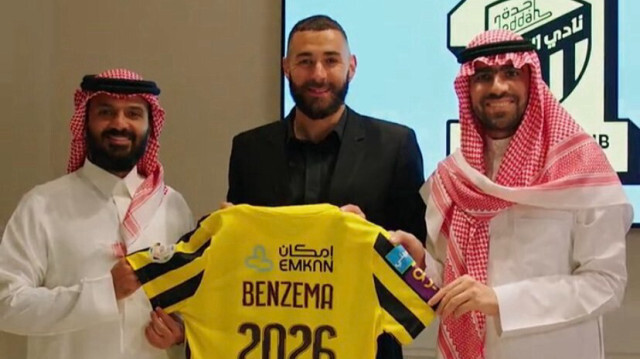 Al-Ittihad resmen açıkladı Karim Benzema imzayı attı