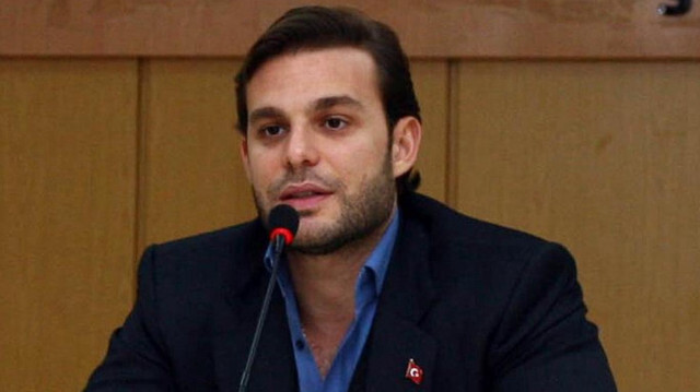 İYİ Partili Mehmet Aslan Akşener'in istifasını isteyen partililere hakaret etti.