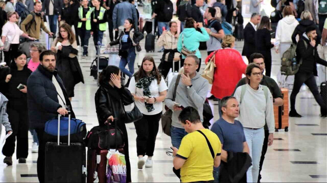 Türkiye'nin ve Antalya'nın en önemli pazarlarından biri olan Rusya, yılın 6 aylık döneminde kente en fazla turist gönderen ülke oldu.