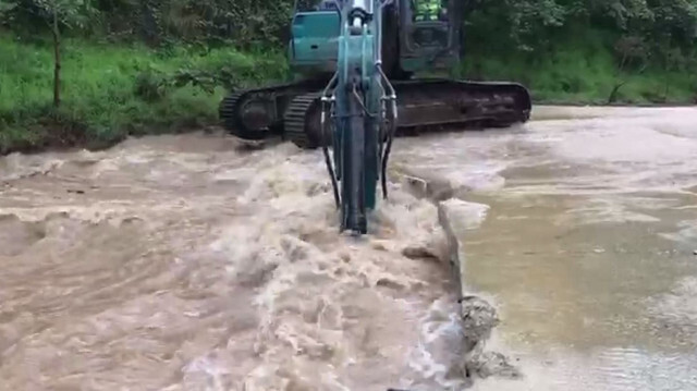 Sel bölgesinde çalışmalar devam ediyor