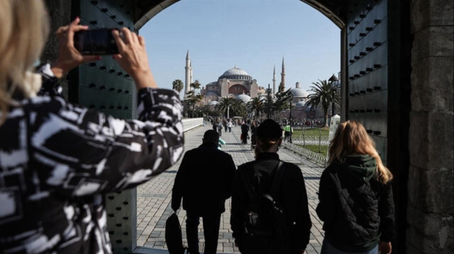 İstanbul bu listede "90,23" ortalamasıyla "Avrupa'nın En İyi 15 Şehri" listesinde birinci seçildi.