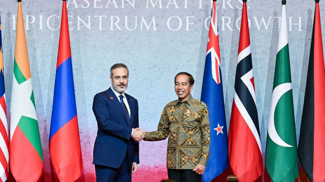Bakan Fidan, Endonezya Cumhurbaşkanı Widodo ile görüştü.
