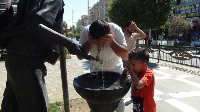 Sağlık Bakanlığı sıcak havalara karşı uyardı.