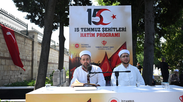 İstanbul'da '15 Temmuz Şehitleri Hatim Programı' düzenlendi.