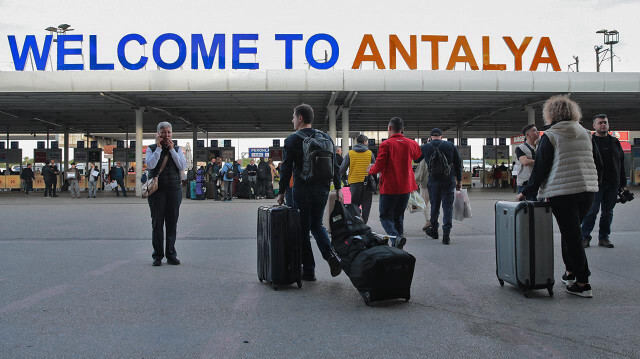Antalya, cazibe merkezi olmaya devam ediyor.