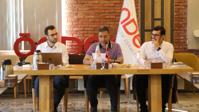 İHAMER'in genel kurulunun da yapıldığı aktarılan açıklamada, kurulda, Ahmet Yapıcı'nın başkanlığa getirildiği, 20 kişilik yönetim kurulu ve 11 kişilik danışma kurulu üyelerinin seçildiği kaydedildi.