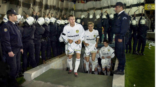 Leeds United'ın 2000 yılında Galatasaray deplasmanına çıkış anları.