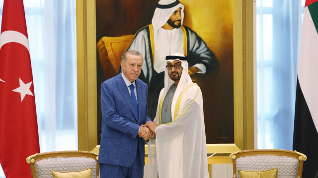Le Président turc, Recep Tayyip Erdogan et son homologue des Émirats arabes unis, Cheikh Mohammed ben Zayed Al Nahyane. Crédit photo: AA