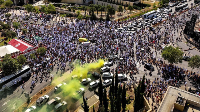 İsrail'de 830 asker, yargı reformunu protesto için görevi bıraktı.