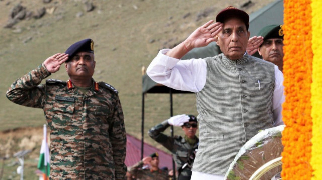 Pakistan'dan Hindistan Savunma Bakanı'nın "Keşmir sınırını geçmeye hazırız" tehdidine tepki