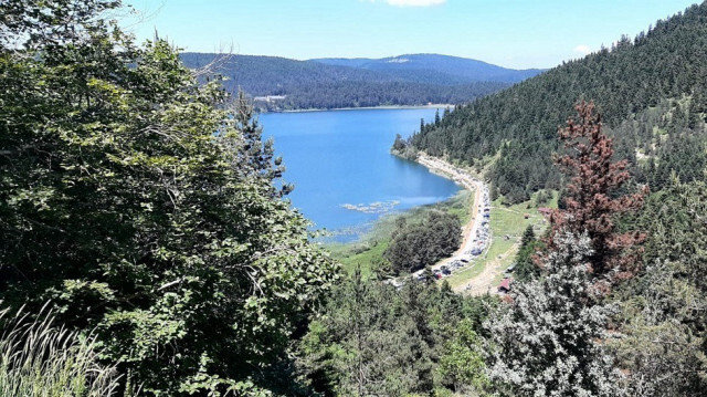 Le parc national du lac Abant, centre touristique à Bolu en Türkiye. Crédit photo: AA