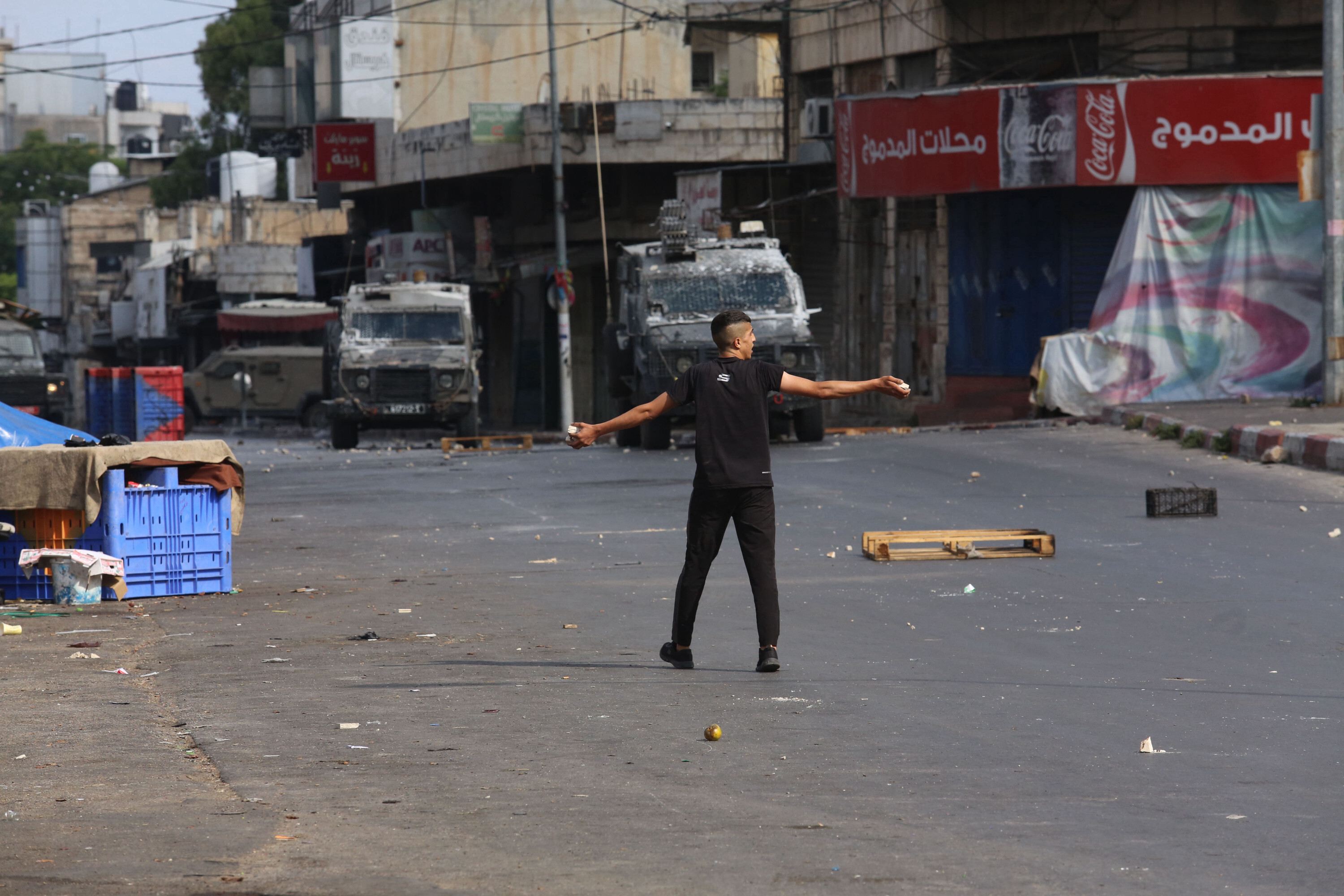 Israeli forces raided the Old City of Nablus