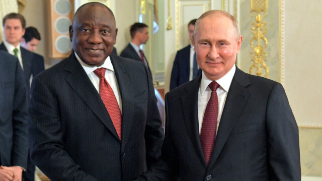 Cyril Ramaphosa, président de l'Afrique du Sud et Vladimir Poutine, président de la fédération de Russie. Crédit Photo: Evgeny Biatov / RIA NOVOSTI / AFP

