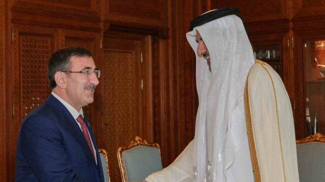 Le vice-président turc Cevdet Yilmaz et l'émir du Qatar Cheikh Tamim bin Hamad Al-Thani. Crédit photo: İHA