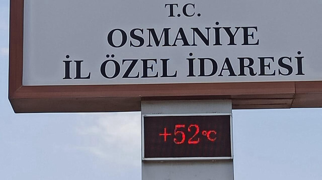 Osmaniye'de termometreler 52 dereceyi gördü.
