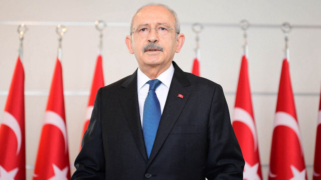 CHP Genel Başkanı Kemal Kılıçdaroğlu, seçim yenilgisini medya ve Türk aydınlarına bağladı.