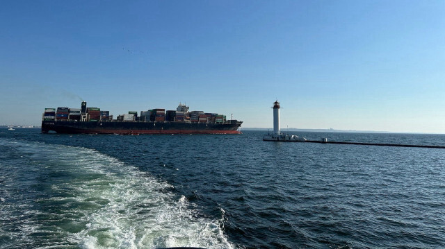 Un premier navire cargo "JOSEPH SCHULTE" empruntant les nouvelles voies maritimes de la mer Noire, quitte le port d'Odessa, dans le sud de l'Ukraine, le 16 août 2023. Crédit photo: X
