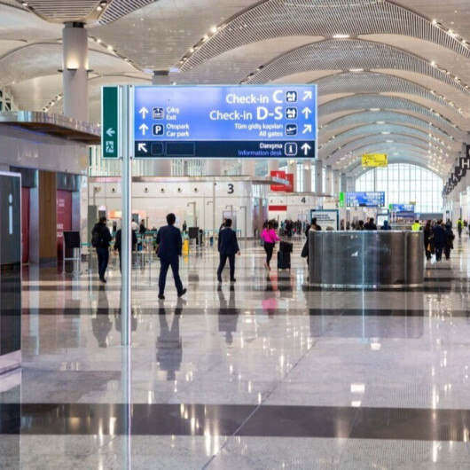 خلال سبعة أشهر.. 102 مليون مسافر يستخدمون مطارات المناطق السياحية بتركيا